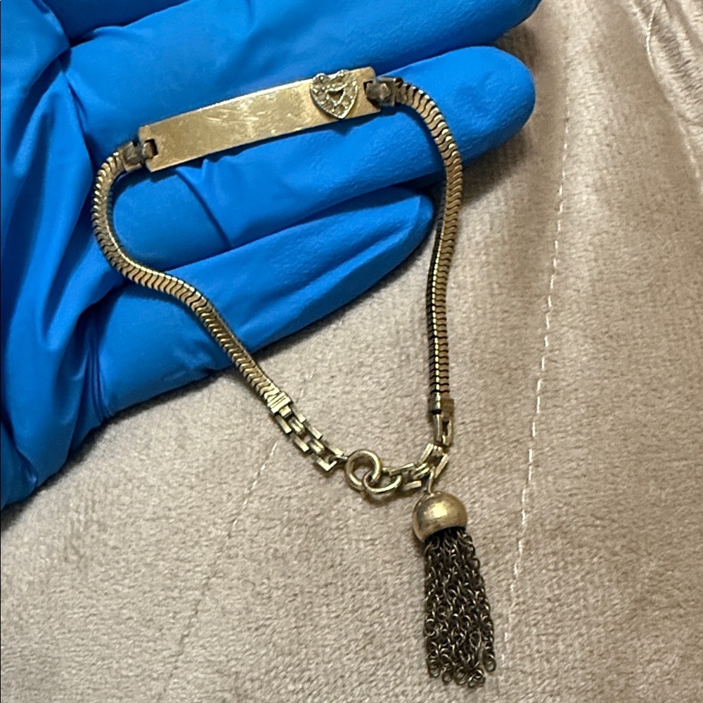 JB 1/20 10KT G.F. L Chain Bracelet with Heart Charm